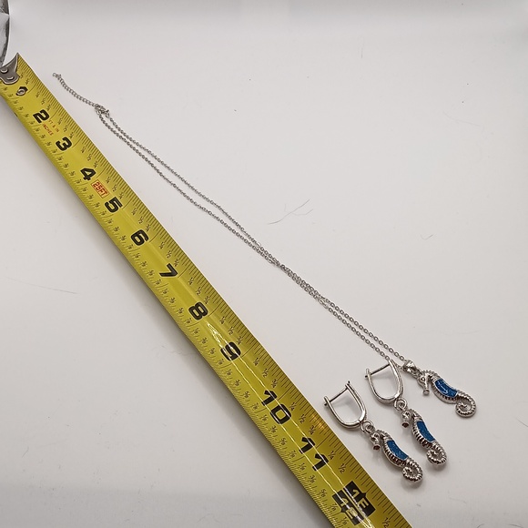 NWT Adorable Silver & Blue Dangling Boho Seahorse Necklace & Earrings Set!! - Picture 5 of 6